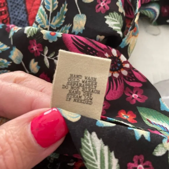 Gimmicks top - Picture 10 of 10